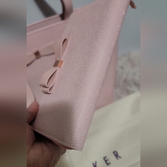 New Ted Baker London Purse,Wallet and cosmetic pouch set with dustbag - Picture 8 of 16